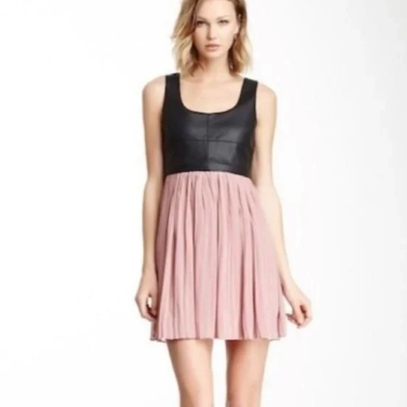 Jack By BB Dakota Elina Faux Leather Bodice Pink Chiffon Pleated Dress - Picture 9 of 15